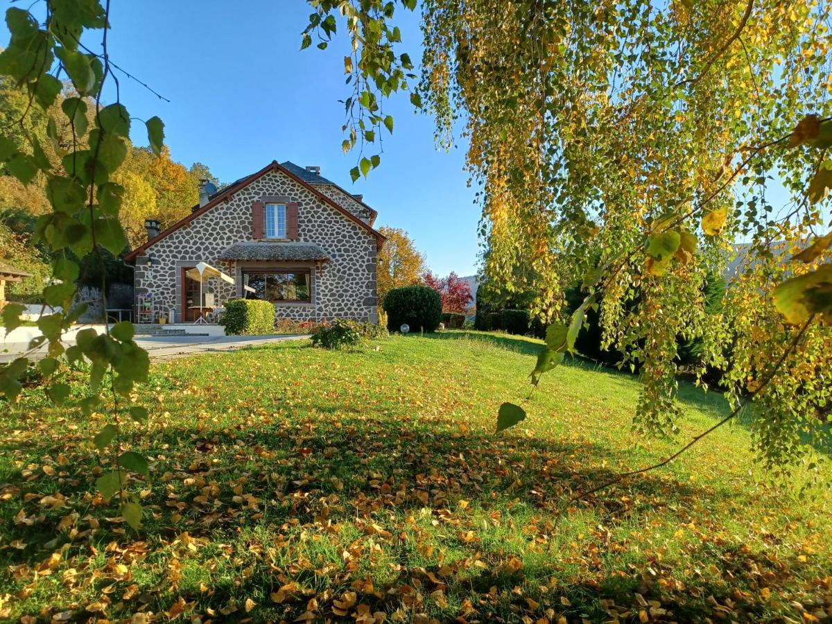 Bed & Breakfast La Grange De Lily Vic-sur-Cère